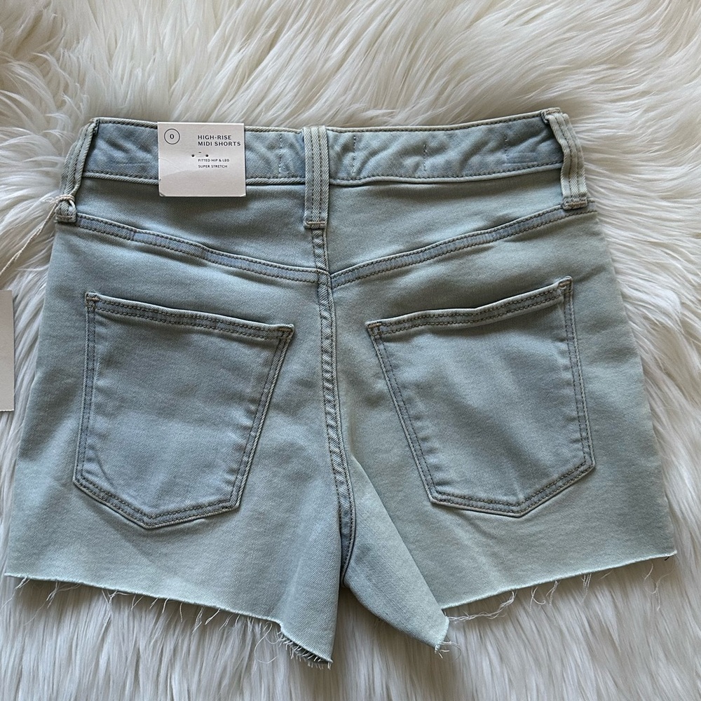 Universal Thread Light Blue Jean Shorts - Picture 3 of 7